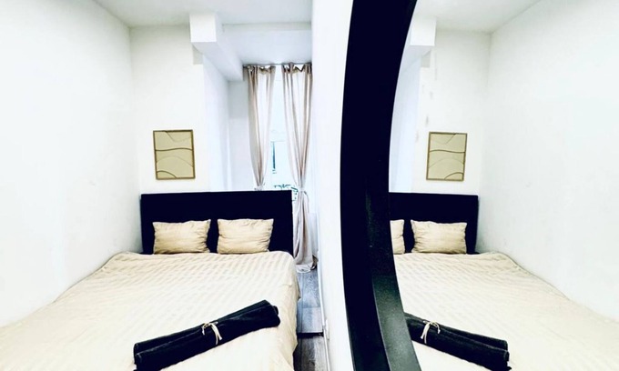Wahring Apartment | Elegant 5-BR Home Ideal for Groups & Families