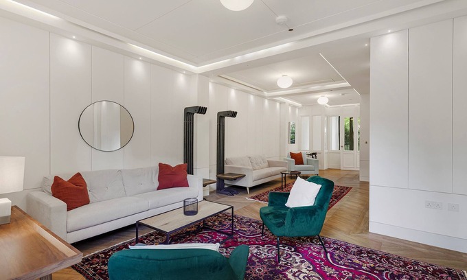 Haverstock House | Elegant 5bdrm townhouse in Camden