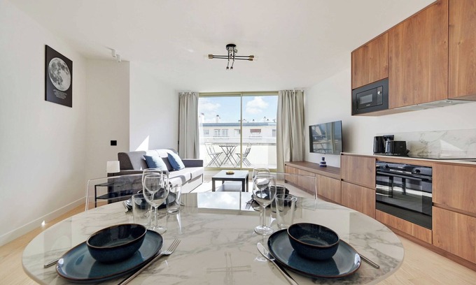Neuilly-sur-Seine Apartment | Elegant apartment - AC- 1BR- Neuilly-sur-Seine
