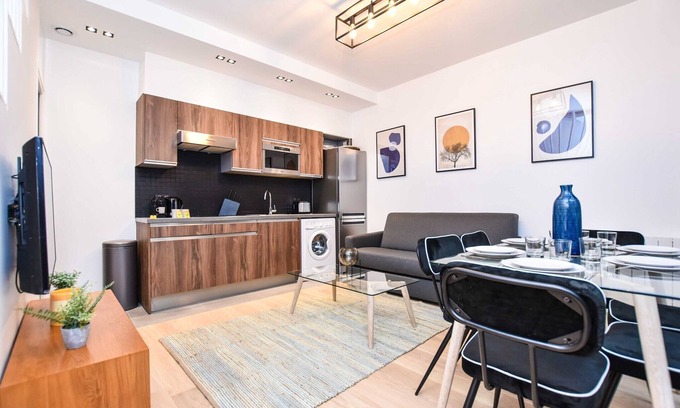 Belleville Apartment | Elegant apartment - 1BR/5P - Parc de Belleville