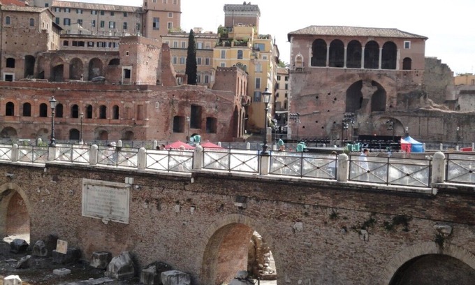 Monti Apartment | Elegant apartment immersed in the Fori Imperiali