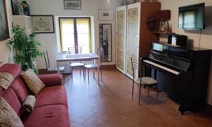 La Maddalena Apartment | Elegant apartment on the port of "cala gavetta" (center).