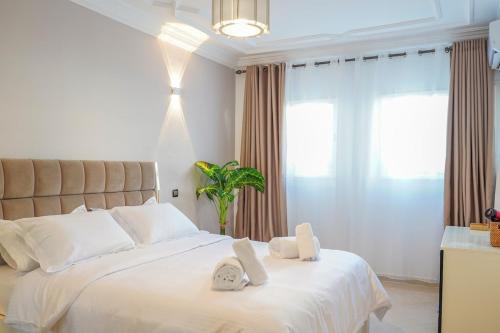 Diour Jamaa Apartment | Elegant Apartment with Private Gym Central Rabat