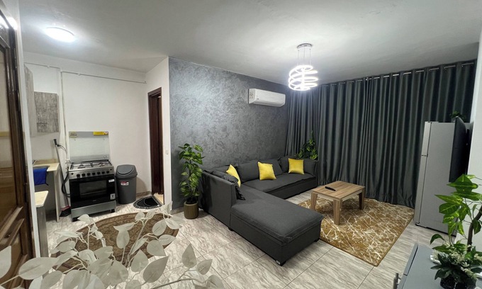 Qasr an-Nil Apartment | Elegant Cairo Stay with Downtown Views | 5 Beds | A/C | Wi-Fi & Full Amenities
