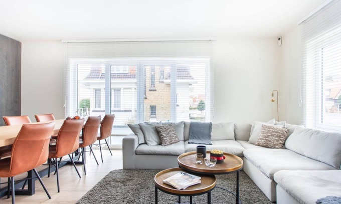 Albertstrand Apartment | Elegant Coastal Retreat in Knokke-Heist