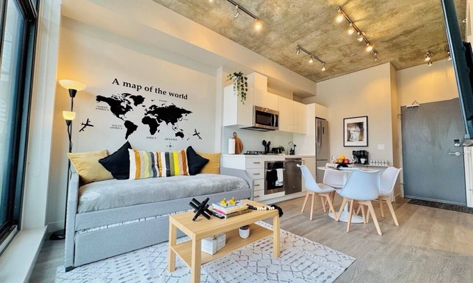 Connaught Apartment | Elegant, Comfy & Sophisticated MetroLux Downtown Suite