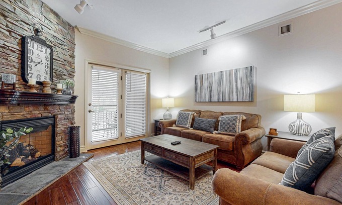 Gatlinburg Condo | Elegant condo downtown w/free attraction tickets, fireplace & hot tub/pool