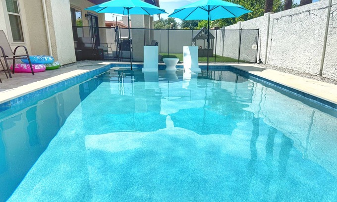 Gilbert House | Elegant & Escape w/Pool! Cozy Family-Friendly Home w/Foosball