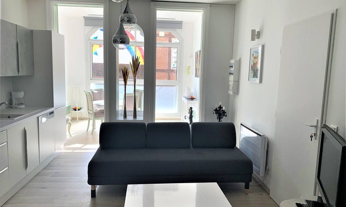 Forges-les-Eaux Apartment | Elegant loft + large patio 800 m from lakes, forest, casino, SPA in NORMANDY