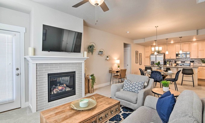 Centerra Condo | Elegant Loveland Condo < 5 Mi to Old Town!
