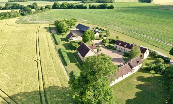 Adon House | Elegant manor house for 18 people with private pool