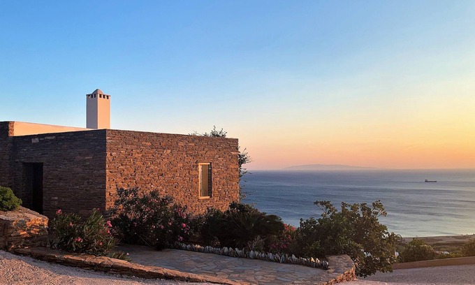 Gavrio House | Elegant Philiton: Great Sea View, Best Location & Amazing Swimming Pool