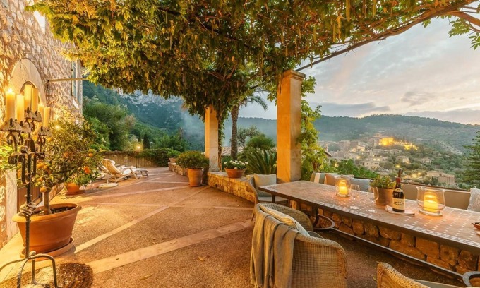 Deia Villa | Elegant & refined Mallorcan style house with impressive views of Deia