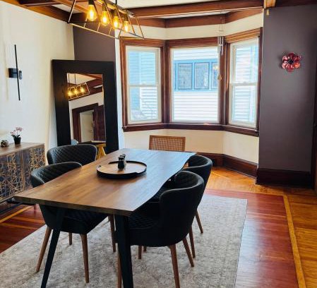 Niagara Falls Apartment | Elegant Retreat Niagara Falls, CA