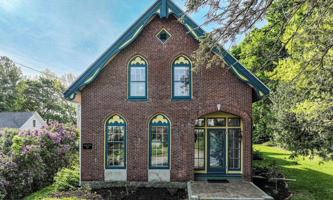 Belfast House | Elegant Victorian Gothic Revival home with wet bar, sunroom, & washer/dryer