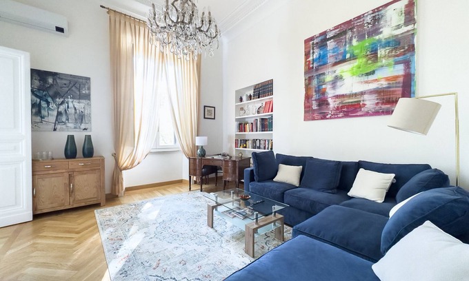 Rione VII Regola Apartment | Elegante Appartamento nel Cuore di Roma