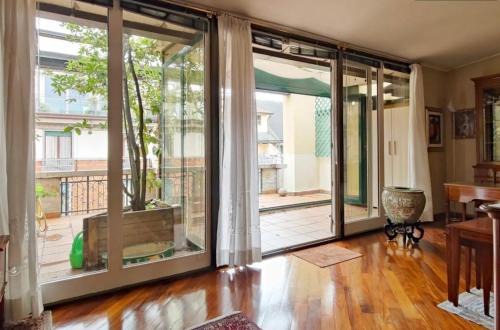 Central Station Apartment | Elegante attico con terrazza - Porta Venezia