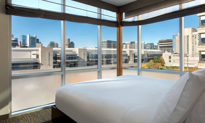 D Street - West Broadway Hotel | Element by Marriott, Boston Seaport District