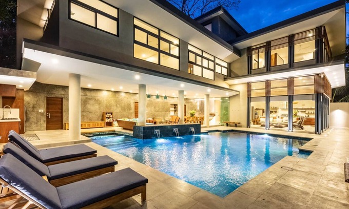 Nosara Villa | Elements 7 bedrooms luxury private villa. 5 min walk to playa Guiones Beach