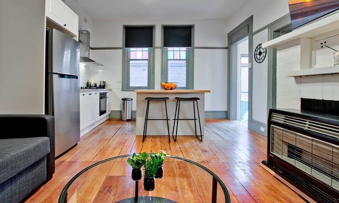 Goulburn House | "Elements of Goulburn" Entire 1 bedroom Apartment