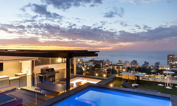Three Anchor Bay Apartment | Elements on Battery - Two Bedroom Apartment, Sleeps 4