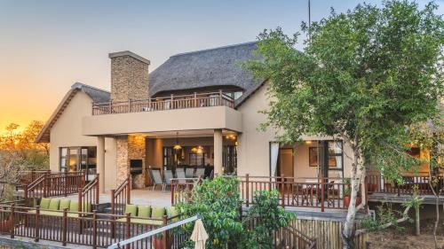 Belfast Cabin | Elephant Point