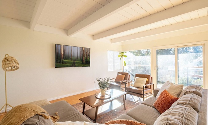 Middletown House | Elevated Mission Hills Oasis ~ Balconies ~ Views