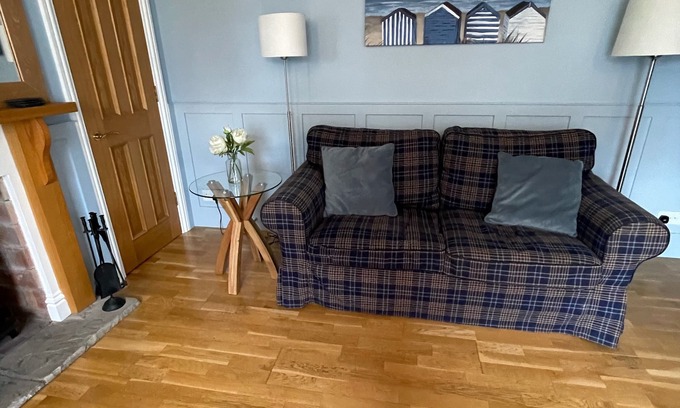 Leven Apartment | Elie Residence Studio Apartment, perfect for 2! Ground-floor.