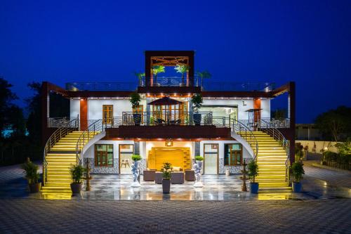 Faridabad Villa | ELIVAAS Ivory estate 5 BHK Farm with Pvt Pool, Gazebos & Lounge Area