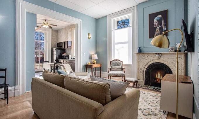 Bay City Apartment | Elizabeth's Entire Apt @ Historic McCormick House
