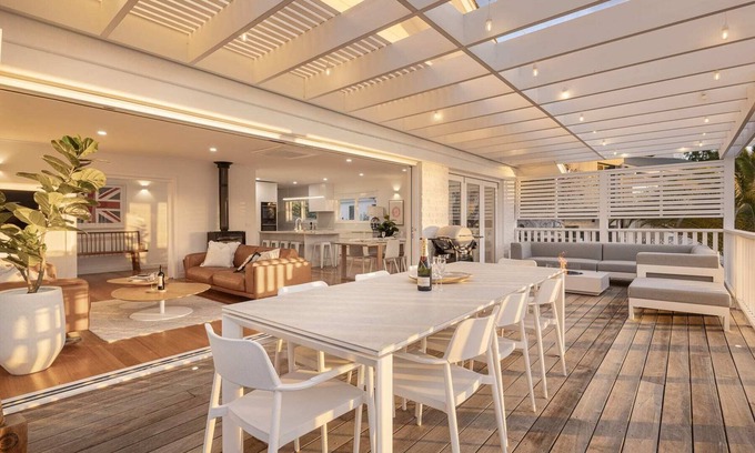 Mount Eliza House | Elizas Entertainer Su