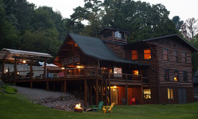 Rock Falls House | Elk Creek Lodge