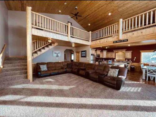 Island Park House | Elk Ridge Retreat - Hot Tub