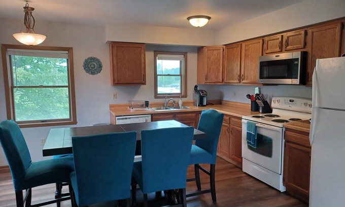 Elkhart Lake Apartment | Elkhart Lake Flat - 3 min. to Road America