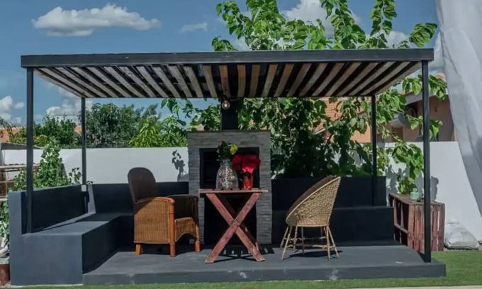 Gaborone House | Ellen Topo