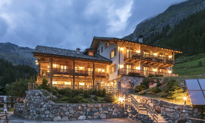 Tschaval Hotel | Ellex Eco Hotel