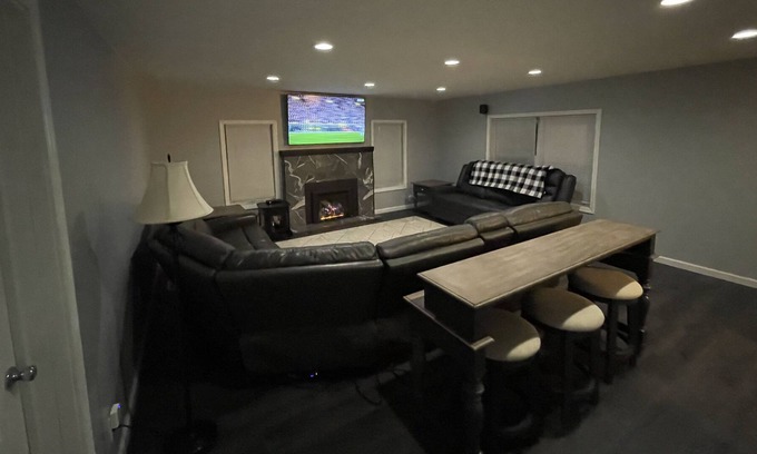 Ellicottville House | Ellicottville, 4 min walk to downtown strip/ EBC