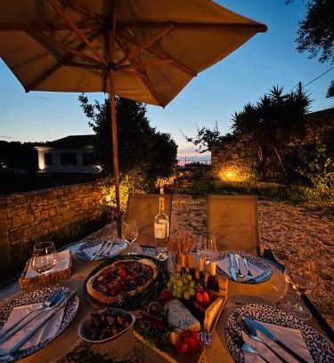 Lakka House | Ellie’s House
