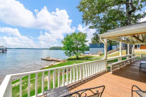 Dadeville House | Elsie Jo's on Lake Martin