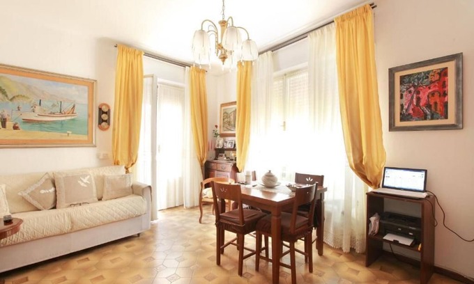 Borgo Antico Apartment | Elyse Apartment central location near best beaches