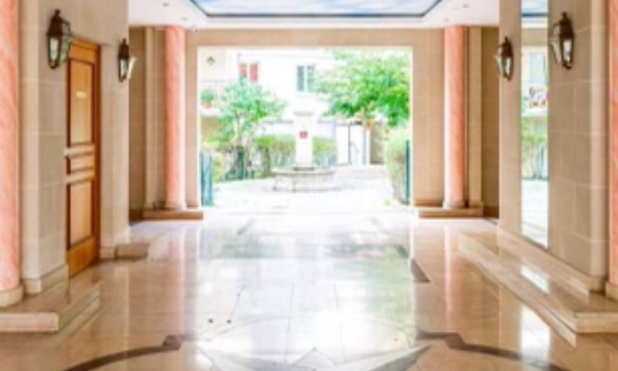 Faubourg North Apartment | ELYSEE DARCY Centre Gare with balcony loggia and secure private garage