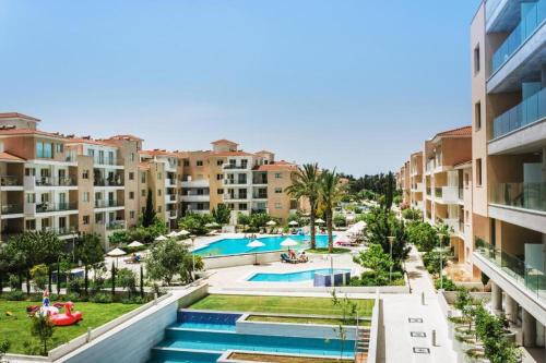 Universal Apartment | Elysia Park Apartments