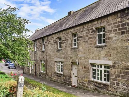 Rothbury House | Elyvale Cottage in the heart of Rothbury