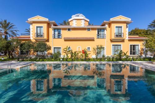 Kepez Hotel | Ema Houses