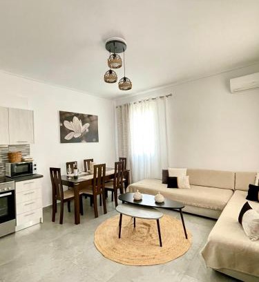 Adamas Apartment | Emanouela's apartment in the center of Adamas