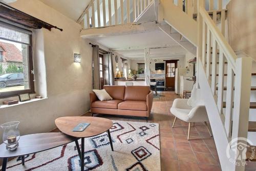 Plourhan House | Embalaba