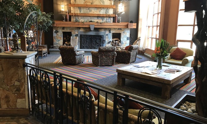 Upper Village Hotel | Embarc Whistler, 2 bd 2 bth, Available for Christmas and New year