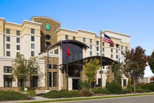 Twin Brook Hotel | Embassy Suites Chattanooga Hamilton Place