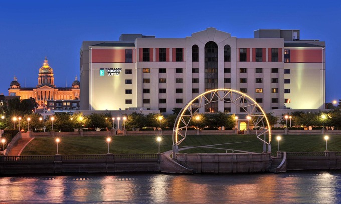 Downtown Des Moines Hotel | Embassy Suites Hotel Des Moines Downtown
