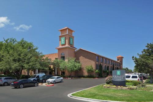 Lubbock Hotel | Embassy Suites Lubbock